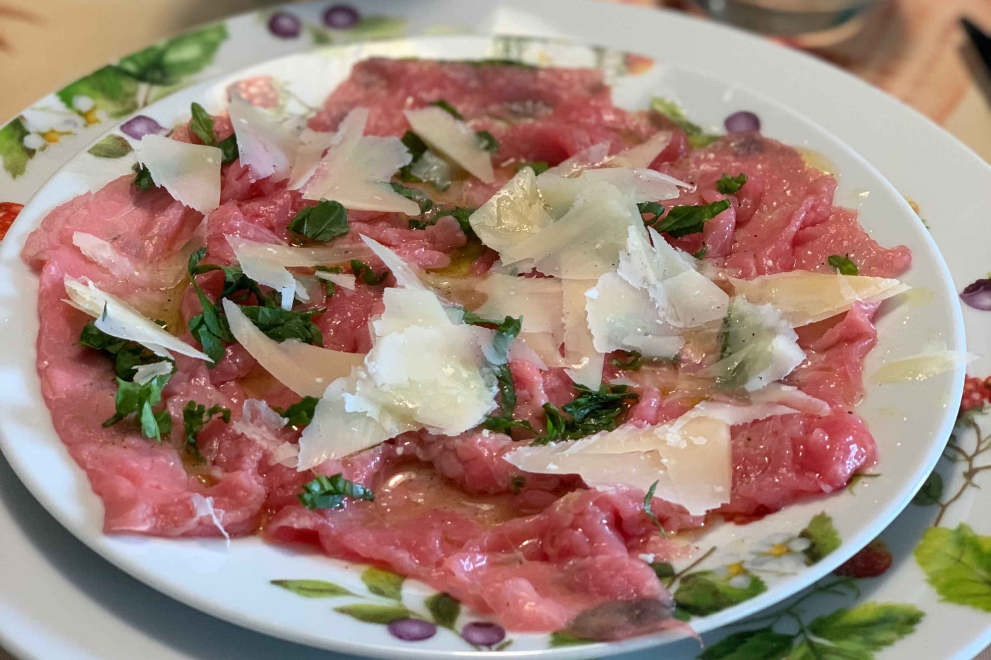 Carne cruda all'Albese.