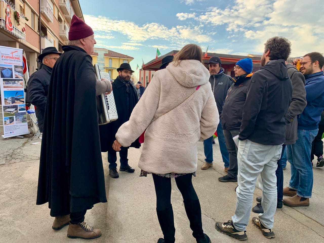A traditional sing-song at the Fiera del Bue Grasso in Carrù.